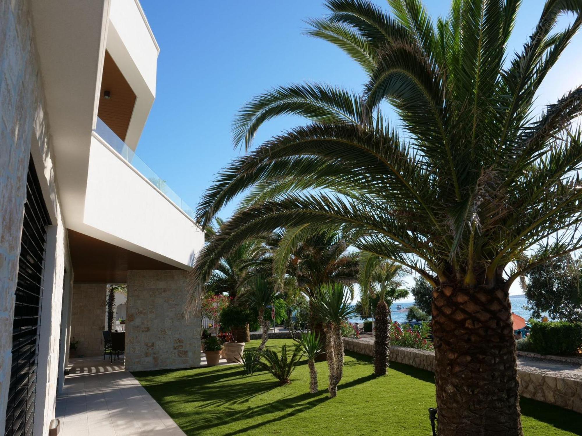 Apartments Dernaj Vir Exterior photo